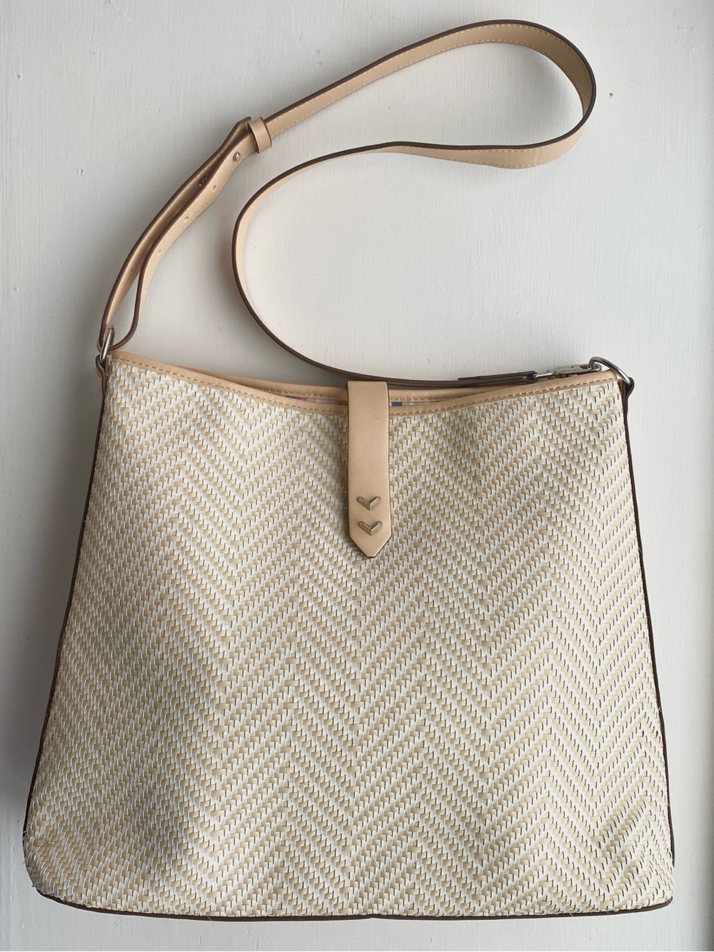 Stella & Dot Cream Woven Shoulder Bag with Tan Trim